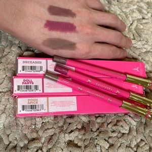 New in box Jeffree Star lipliners.